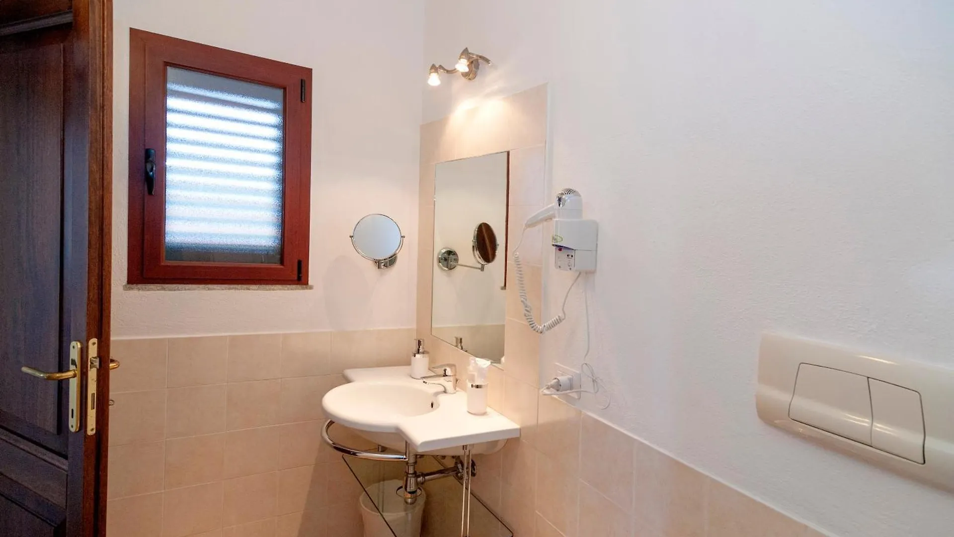 Sa Murta Bianca Guesthouse Budoni Italien